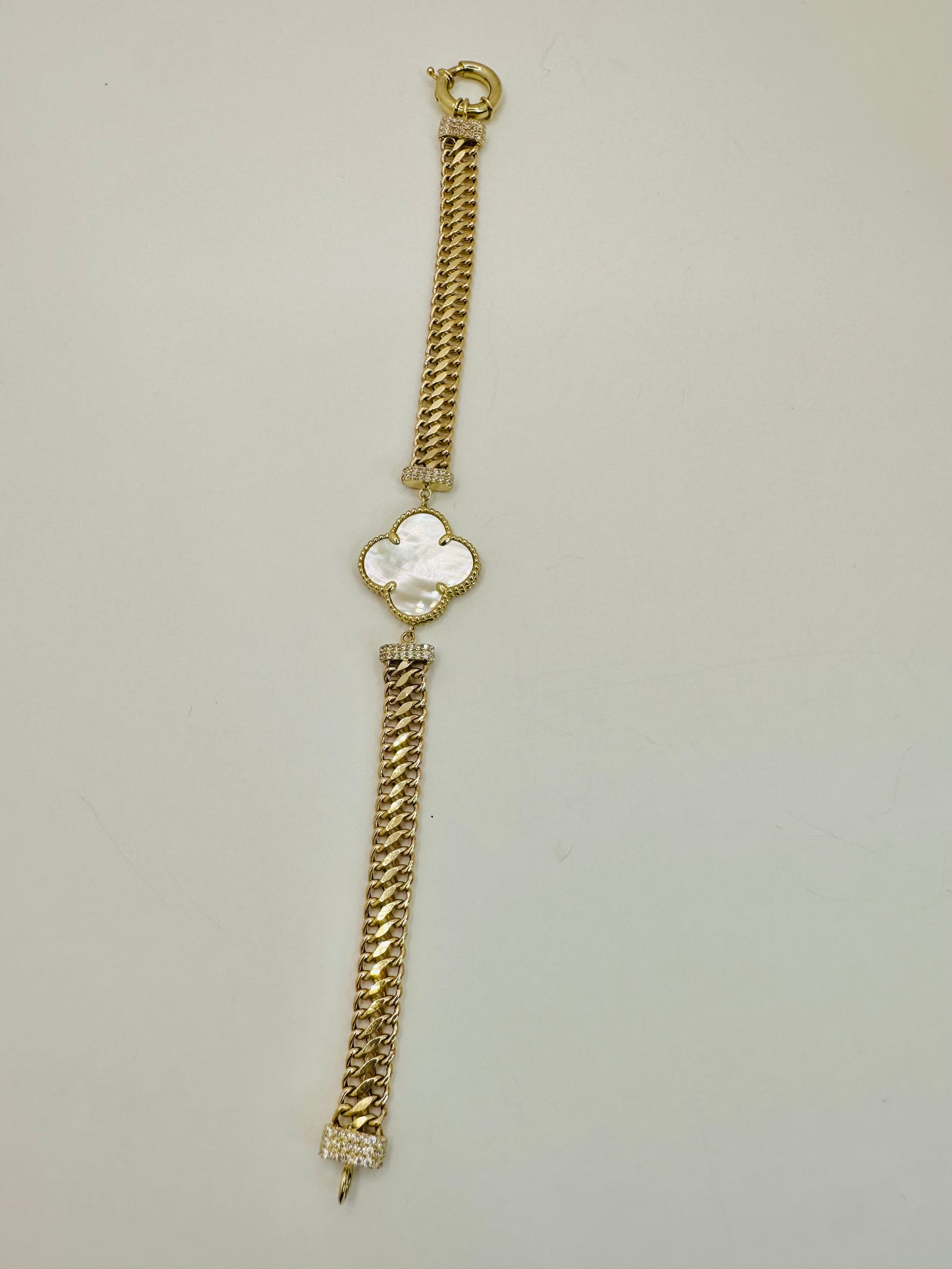 Manilla vc 10 k white