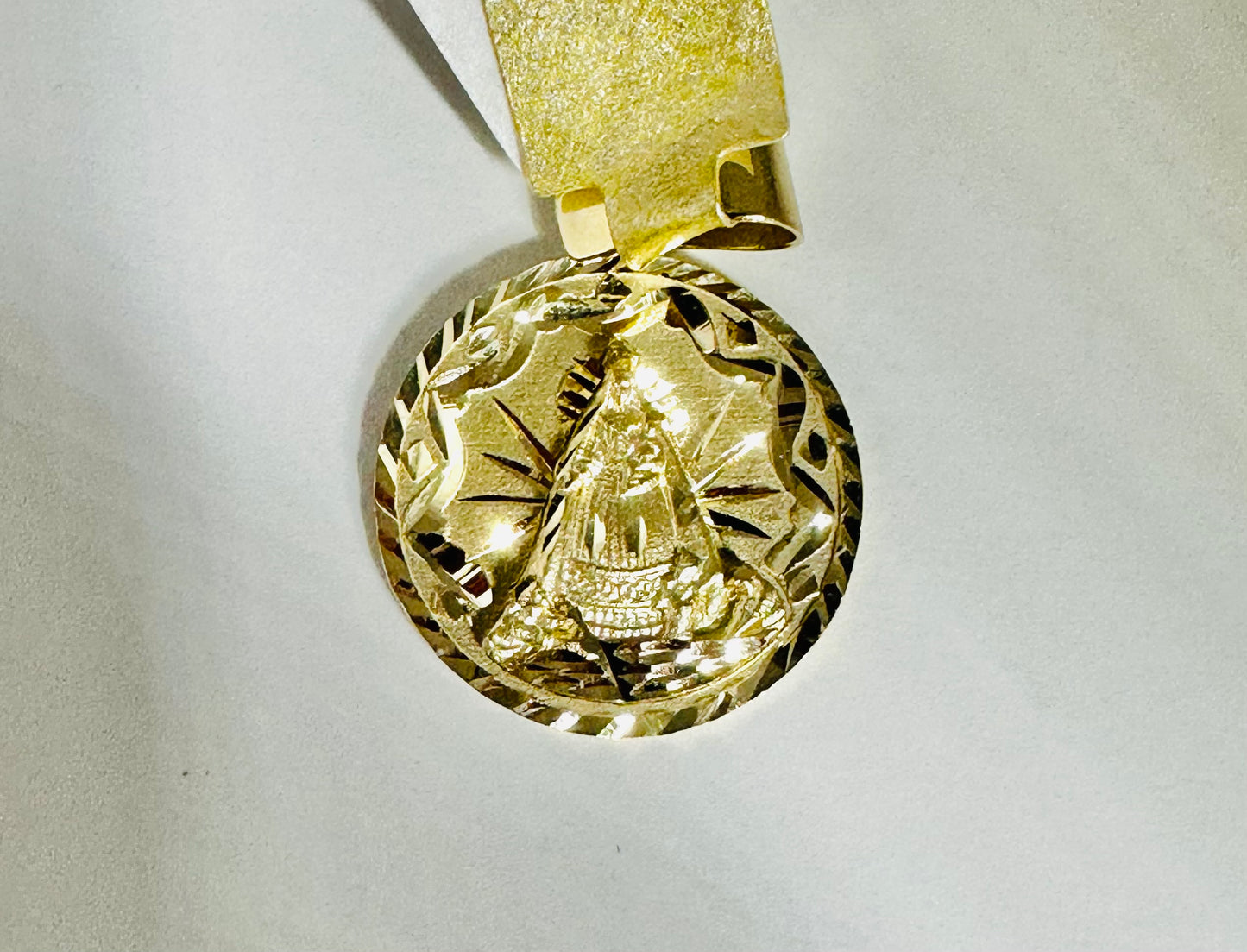 Medalla de la caridad 10 k