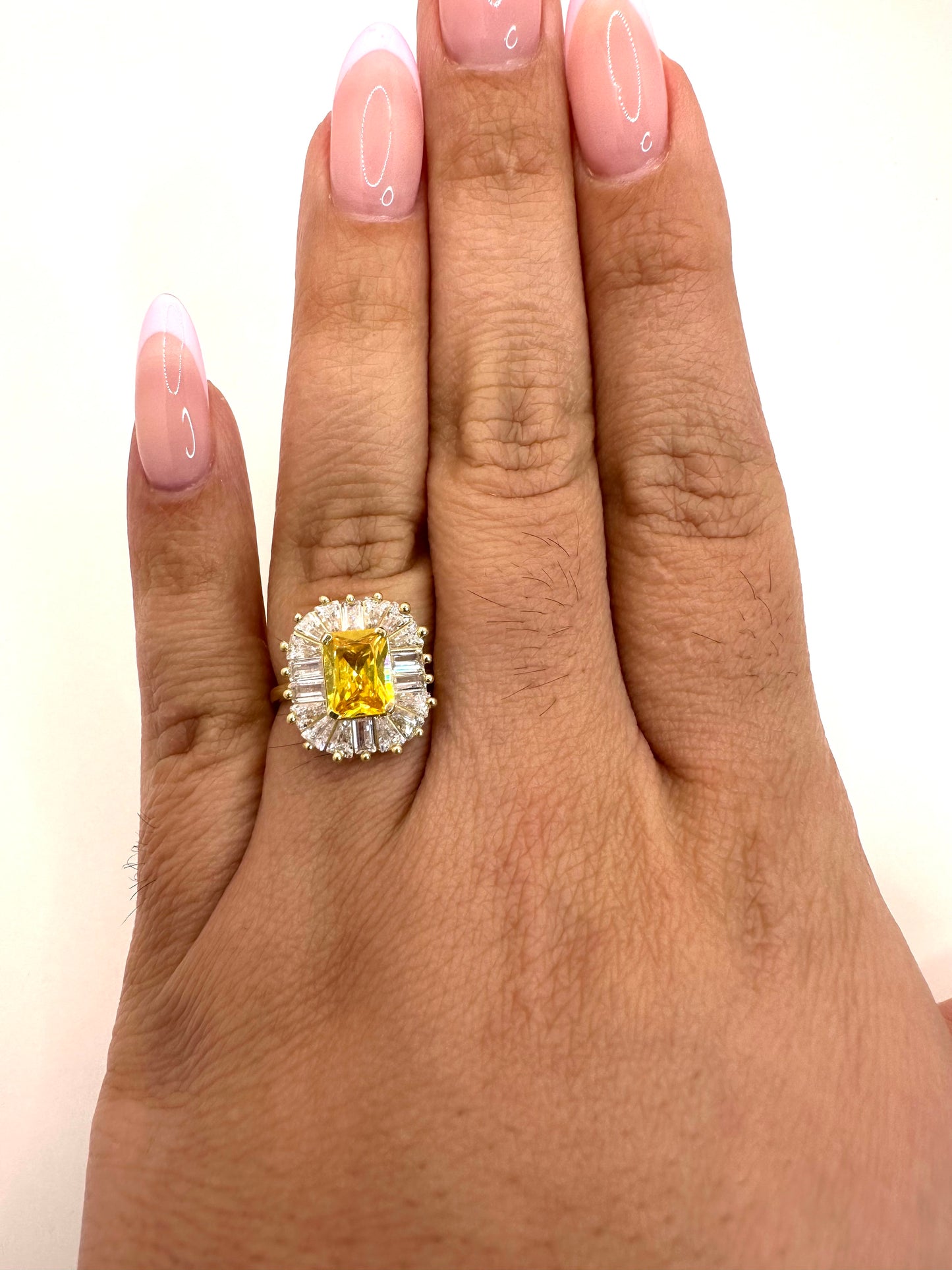 Anillo citrine 10 k