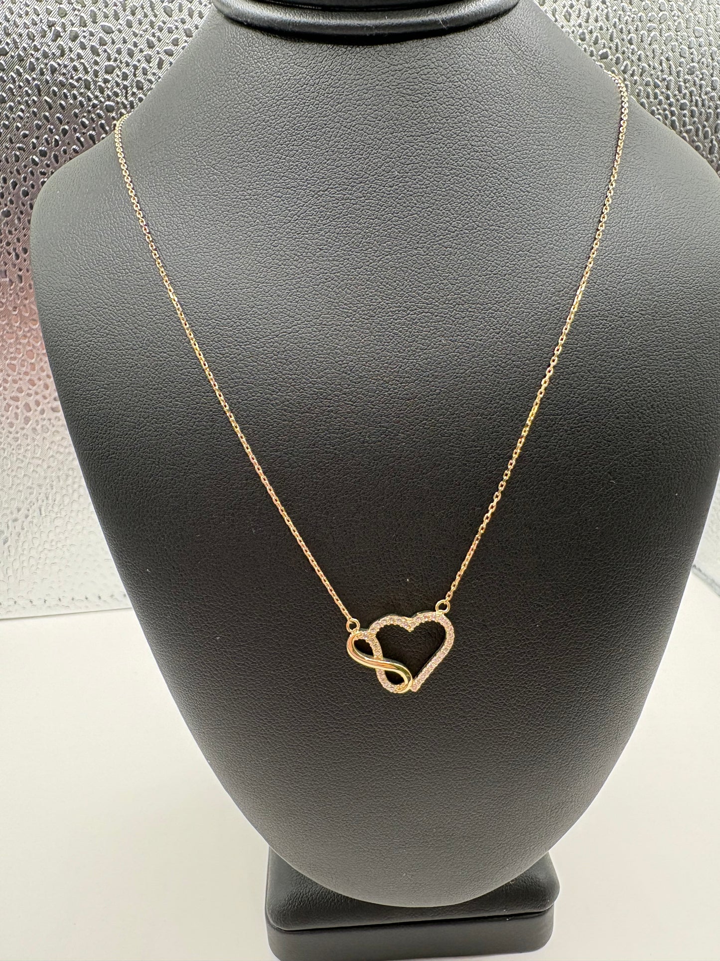 Cadena corazón infinity